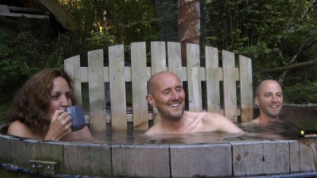 Transfiguration 2011 Openhand team take a soak